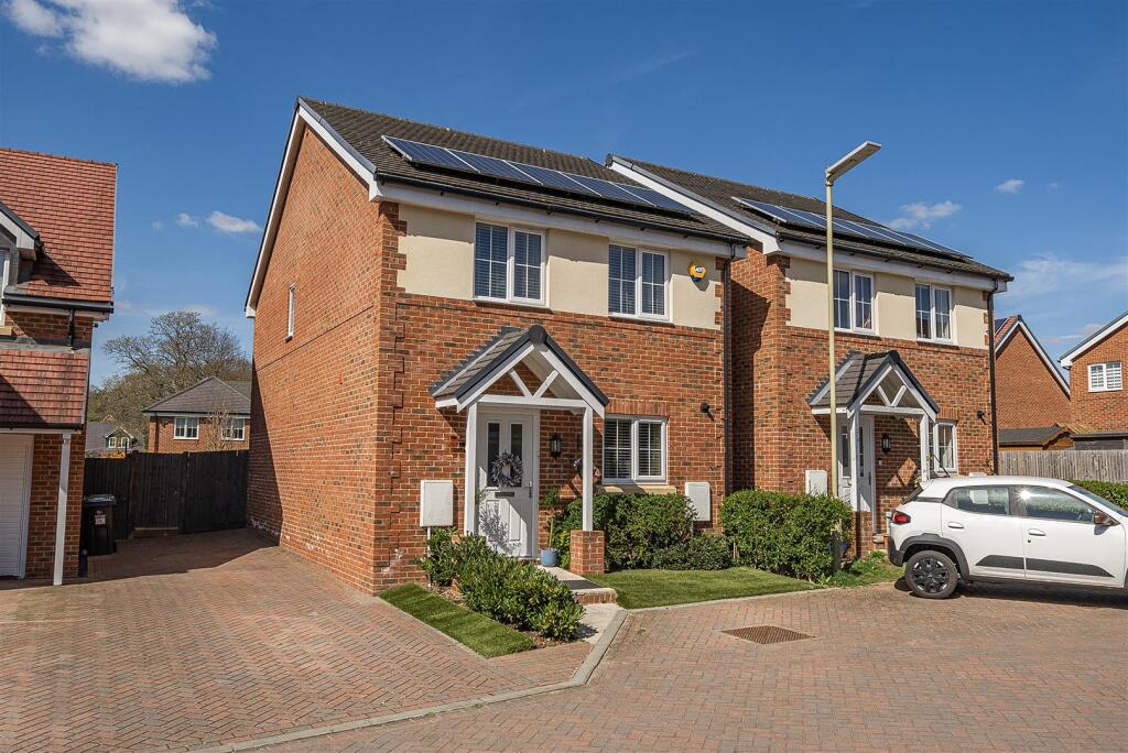Main image of property: Blyth Gardens, Hedge End