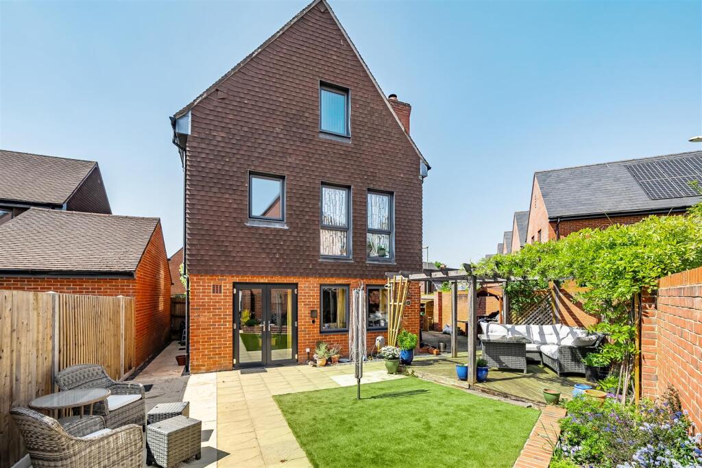 Main image of property: Reed Close, Swanmore