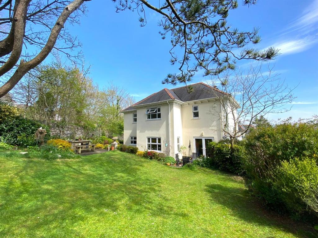 5 bedroom detached house for sale in Carmel Gardens, Tavistock, PL19