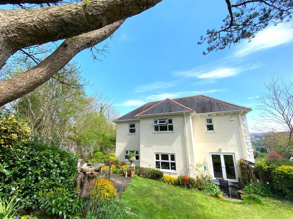 5 bedroom detached house for sale in Carmel Gardens, Tavistock, PL19