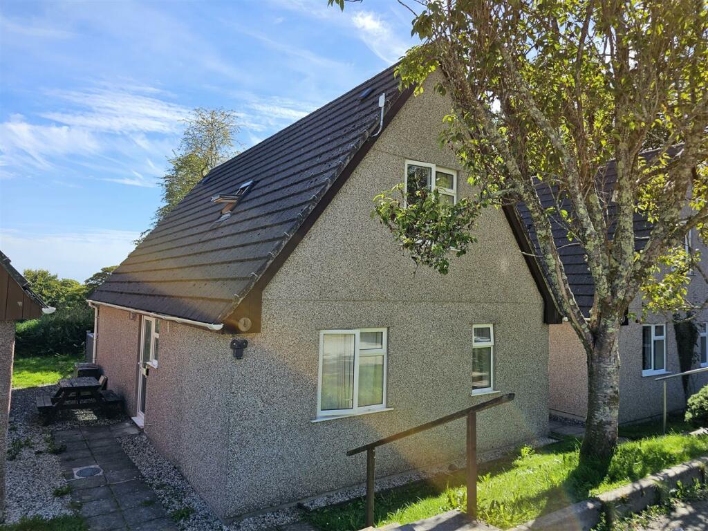 Main image of property: Honicombe Park, Callington