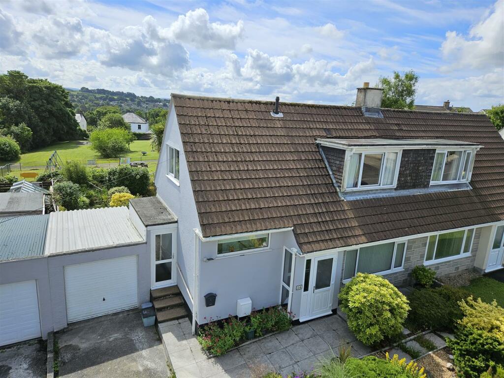 3 bedroom house for sale in Courtlands Road, Tavistock, PL19