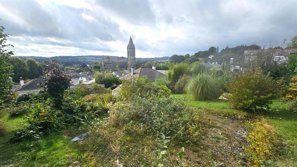 Main image of property: Maudlins Park, Tavistock