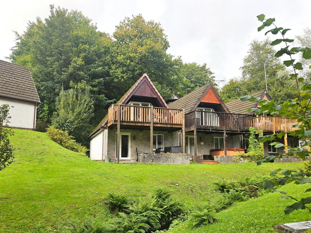 Main image of property: Honicombe Park, Callington