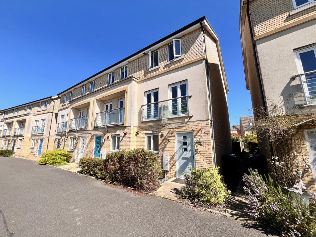 Main image of property: Lancaster Gate, Upper Cambourne, Cambourne, Cambridgeshire, CB23