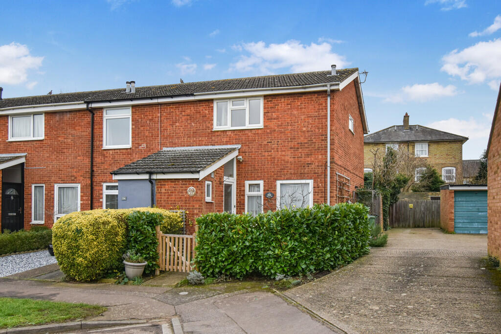 3 bedroom end of terrace house