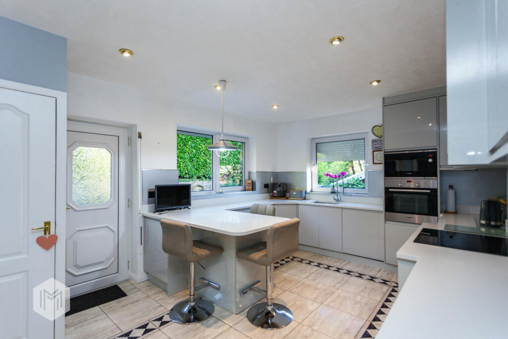 Additional property image - Whins Crest, Lostock, Bolton, Greater Manchester, BL6 4NH