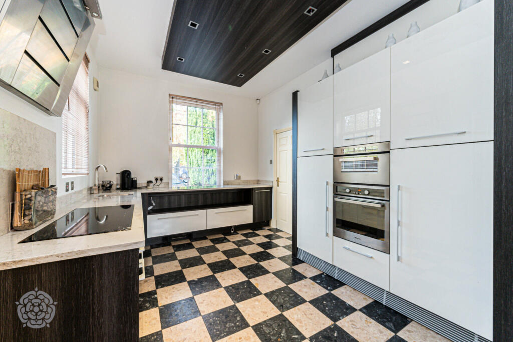 Additional property image - Albert Road, Bolton, Greater Manchester, BL1 5HE