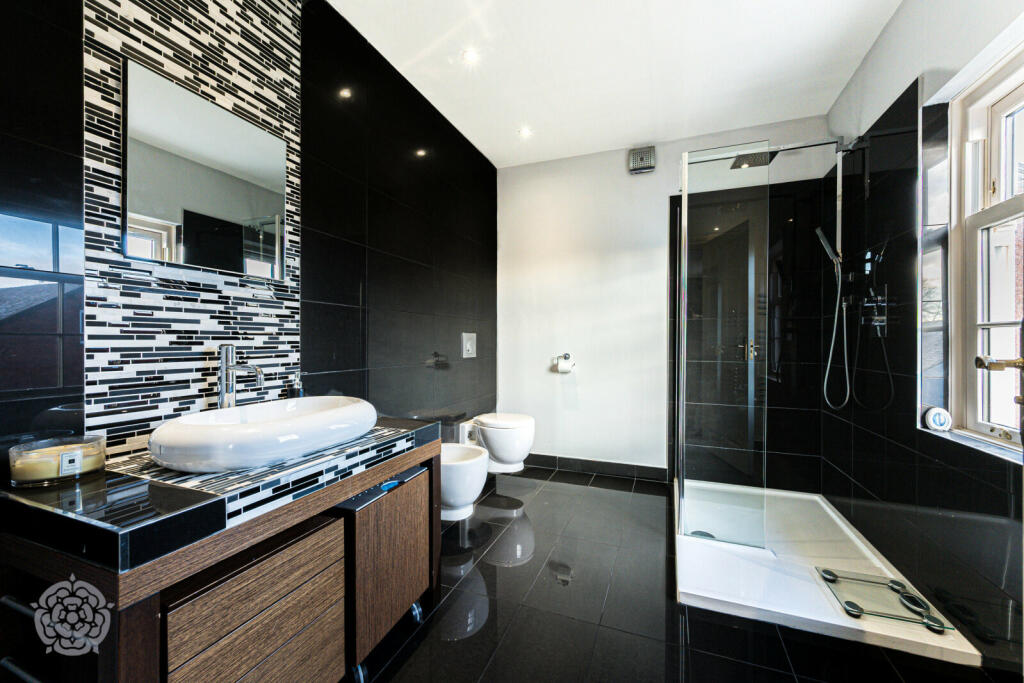 Additional property image - Albert Road, Bolton, Greater Manchester, BL1 5HE