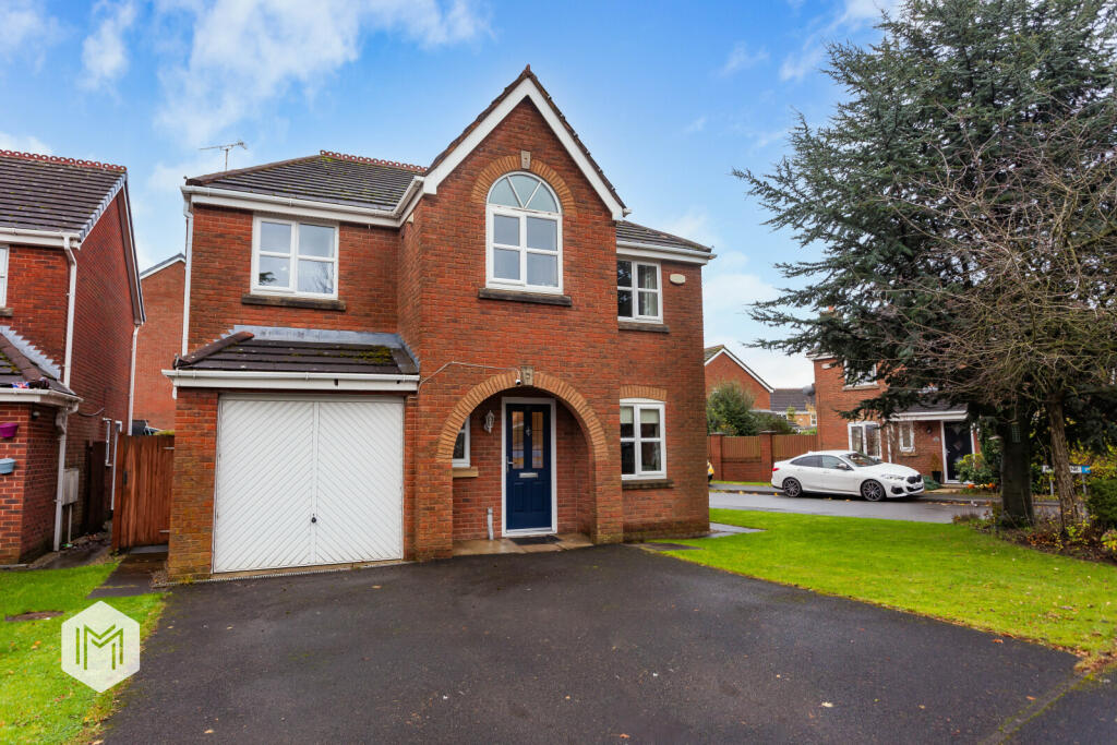 4 bedroom detached house for sale in Brightwater, Horwich, Bolton