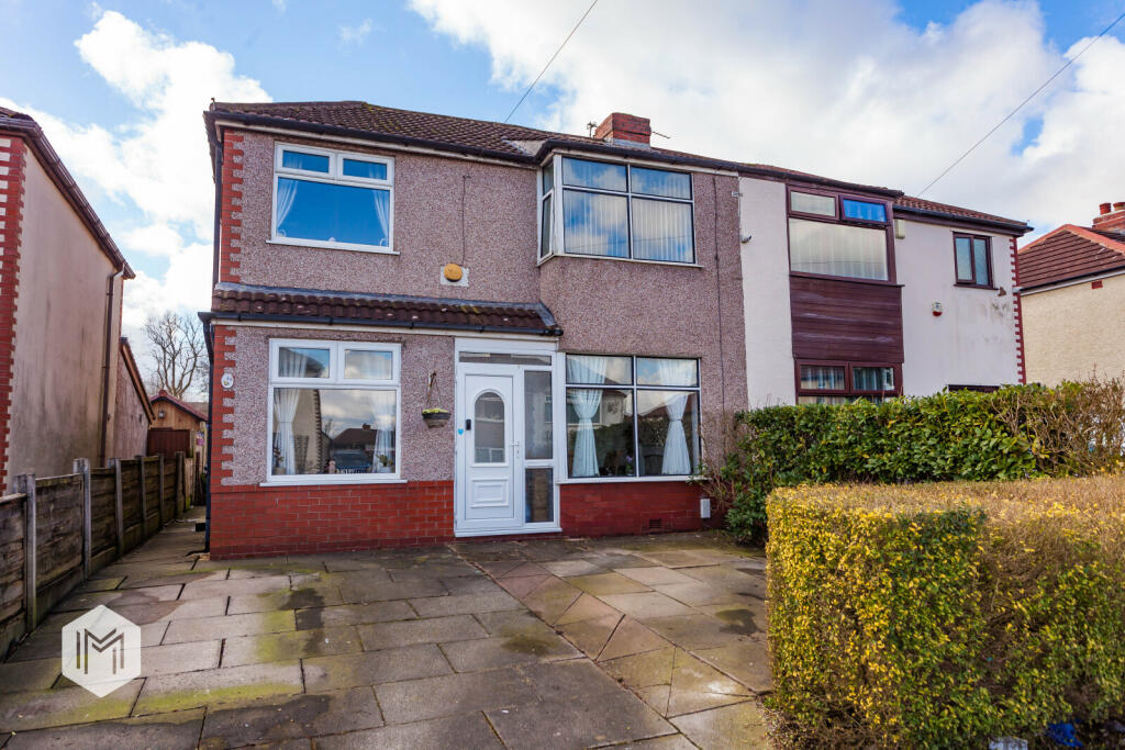 3 bedroom semidetached house for sale in Kingsland Road, Farnworth