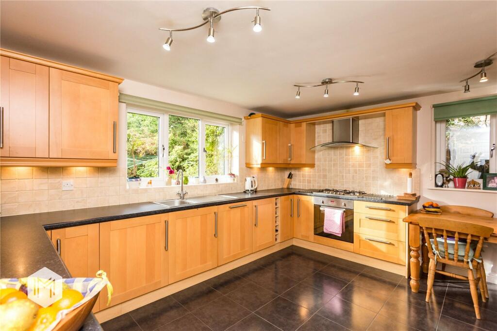 Additional property image - Whitland Avenue, Bolton, Greater Manchester, BL1 5FB