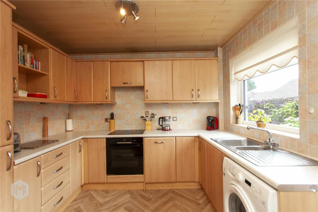 Additional property image - Thornton Close, Little Lever, Bolton, Greater Manchester, BL3 1NZ