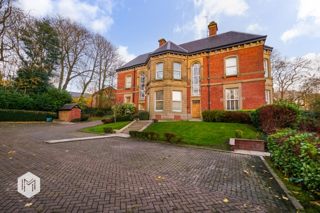 Additional property image - Clevelands Drive, Bolton, Greater Manchester, BL1 5GJ