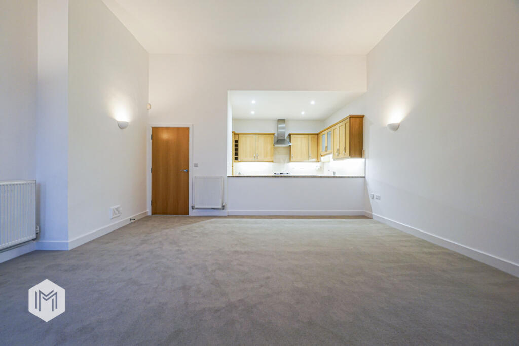 Additional property image - Clevelands Drive, Bolton, Greater Manchester, BL1 5GJ