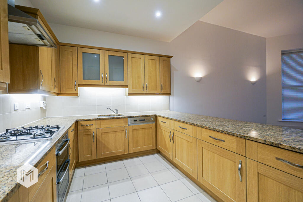 Additional property image - Clevelands Drive, Bolton, Greater Manchester, BL1 5GJ