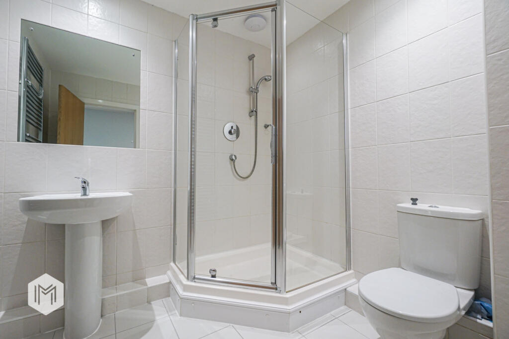 Additional property image - Clevelands Drive, Bolton, Greater Manchester, BL1 5GJ