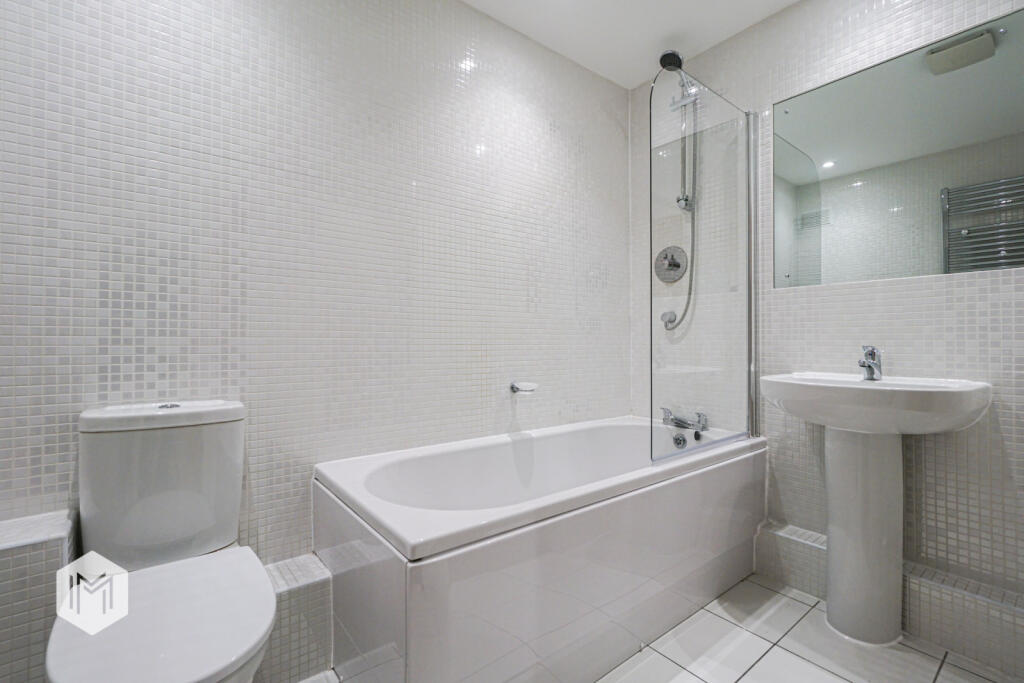 Additional property image - Clevelands Drive, Bolton, Greater Manchester, BL1 5GJ