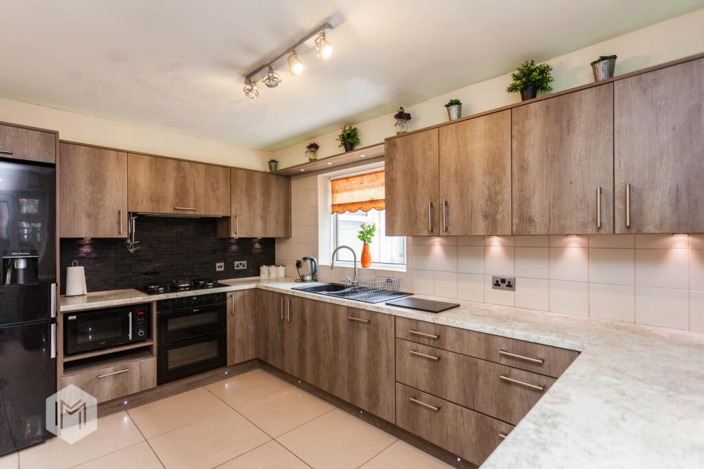 Additional property image - Winterfield Drive, Bolton, Greater Manchester, BL3 4TE