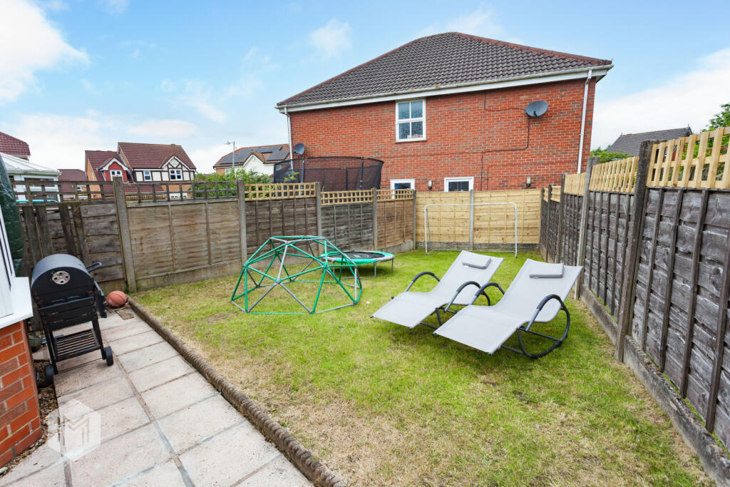 Additional property image - Winterfield Drive, Bolton, Greater Manchester, BL3 4TE
