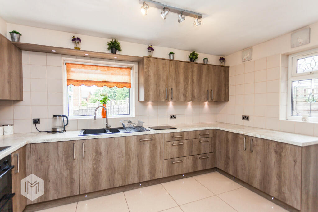 Additional property image - Winterfield Drive, Bolton, Greater Manchester, BL3 4TE
