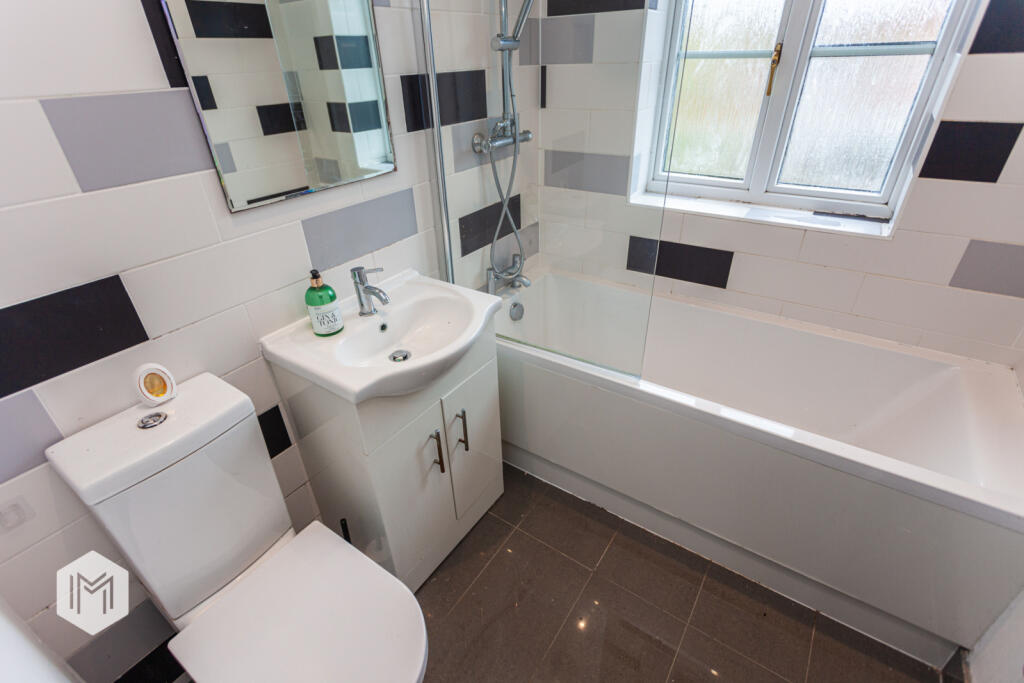 Additional property image - Ashburn Close, Horwich, Bolton, Greater Manchester, BL6 6RN