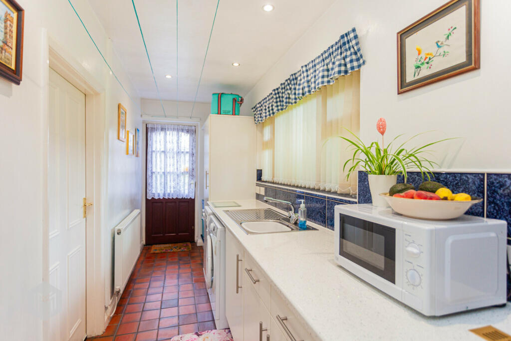 Additional property image - Thorneyholme Close, Lostock, Bolton, Greater Manchester, BL6 4BZ