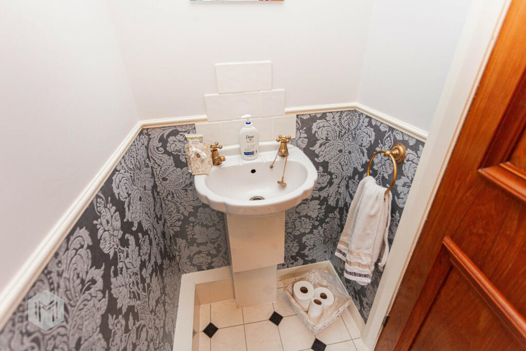 Additional property image - Thorneyholme Close, Lostock, Bolton, Greater Manchester, BL6 4BZ