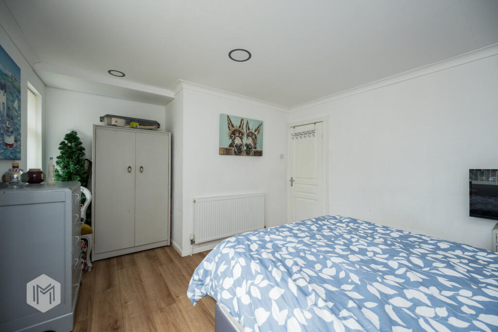 Additional property image - Parkfield Avenue, Farnworth, Bolton, BL4 9PZ