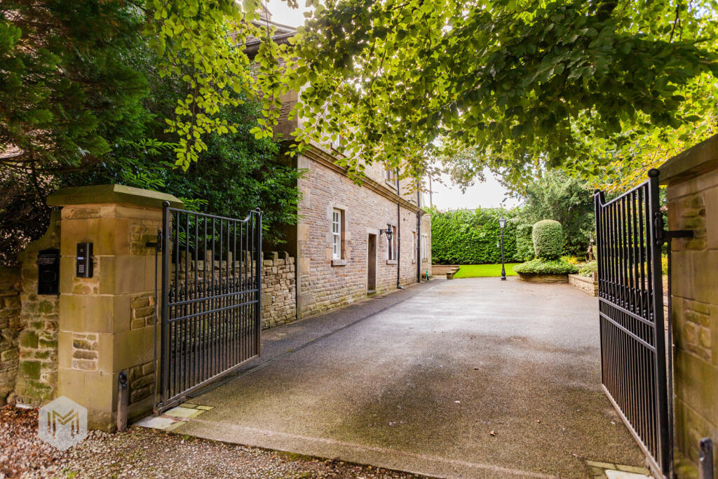 Additional property image - Ox Hey Lane, Lostock, Bolton, Greater Manchester, BL6 4BS