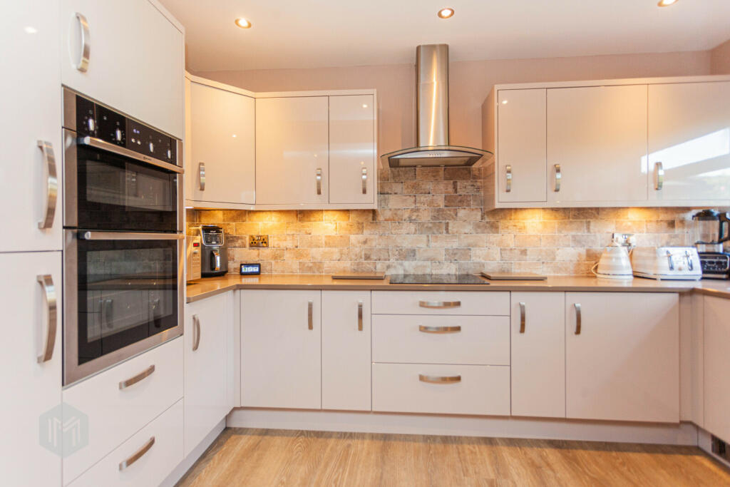 Additional property image - Everbrom Road, Bolton, Greater Manchester, BL3 4LD