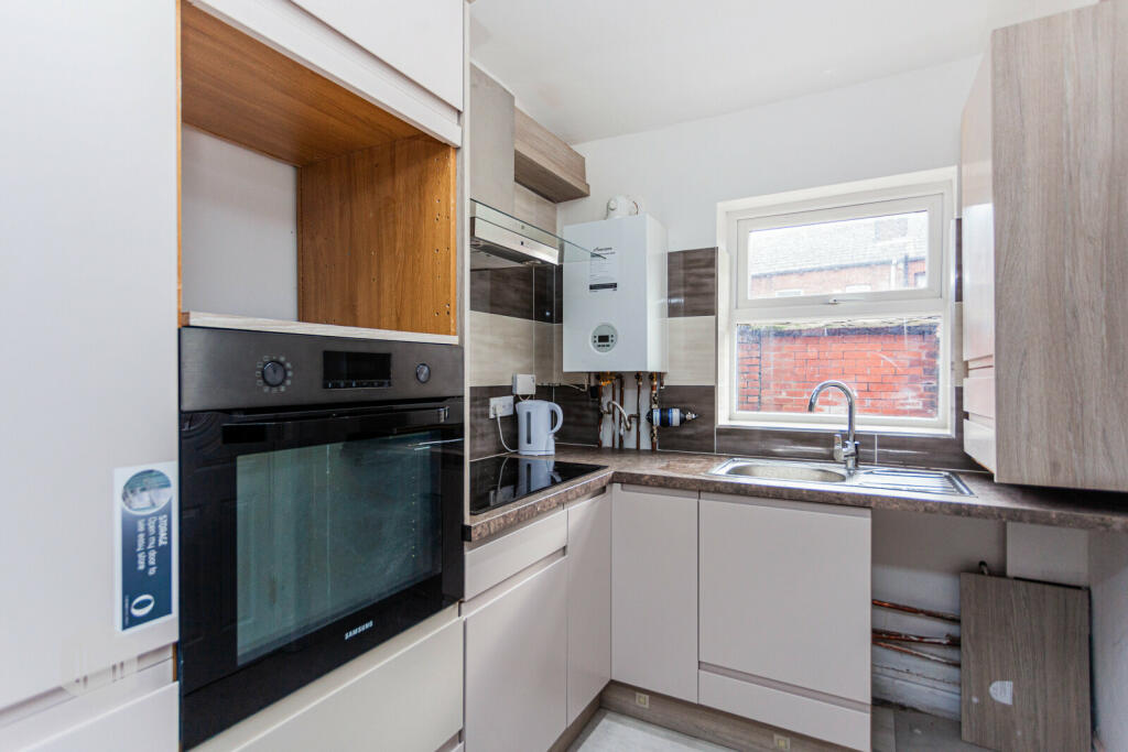 Additional property image - Lonsdale Road, Bolton, Greater Manchester, BL1 4PW
