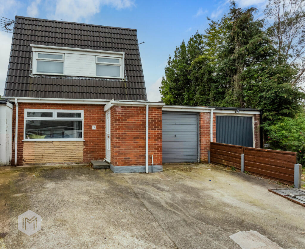 Main image of property: Dalebrook Close, Little Lever, Bolton, Greater Manchester, BL3 1DQ