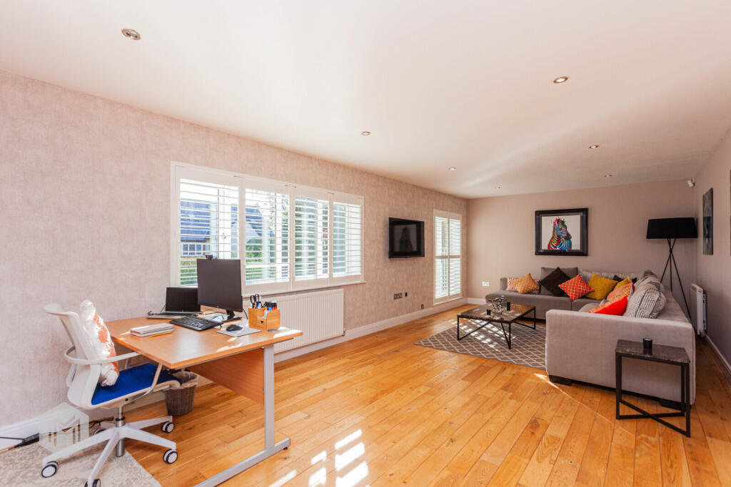 Additional property image - Old Kiln Lane, Bolton, Greater Manchester, BL1 5PD