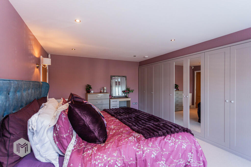 Additional property image - Old Kiln Lane, Bolton, Greater Manchester, BL1 5PD