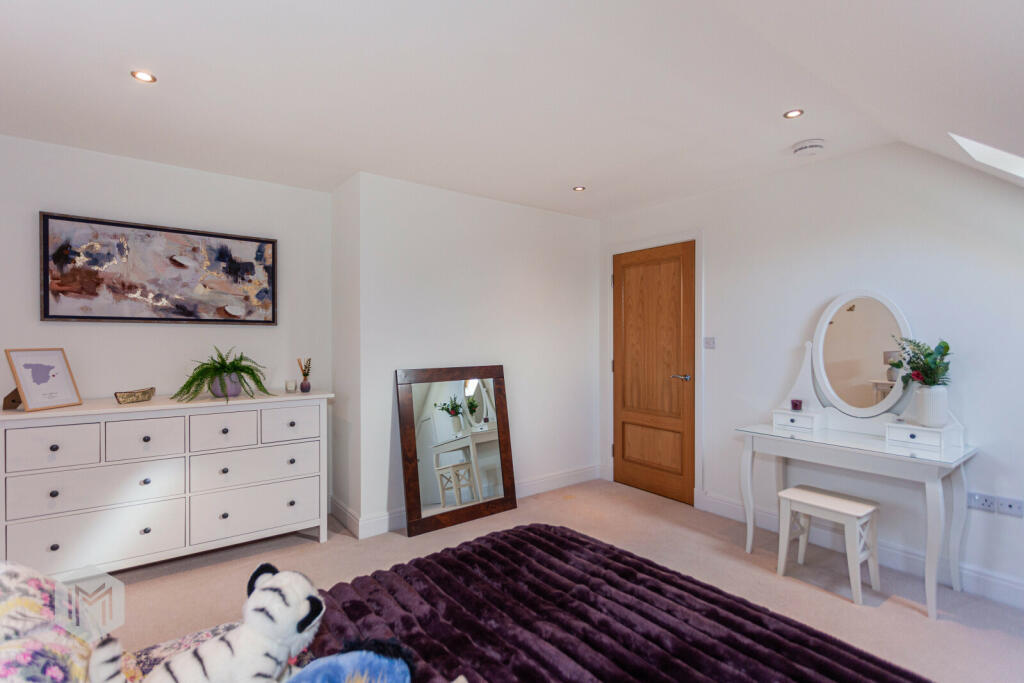 Additional property image - Old Kiln Lane, Bolton, Greater Manchester, BL1 5PD