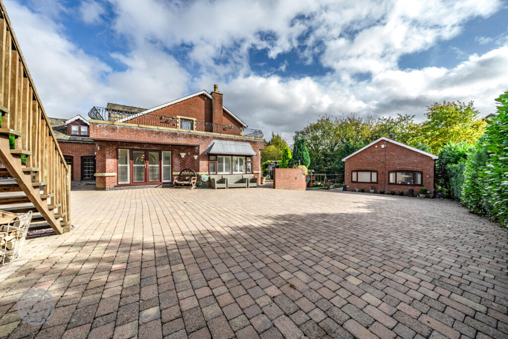 Additional property image - Dobb Brow Road, Westhoughton, Bolton, Greater Manchester, BL5 2AY