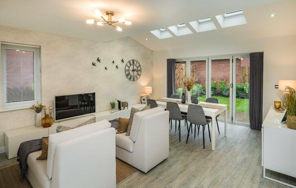 Additional property image - Lever Park Avenue, Horwich, Bolton, Greater Manchester, BL6 7LQ