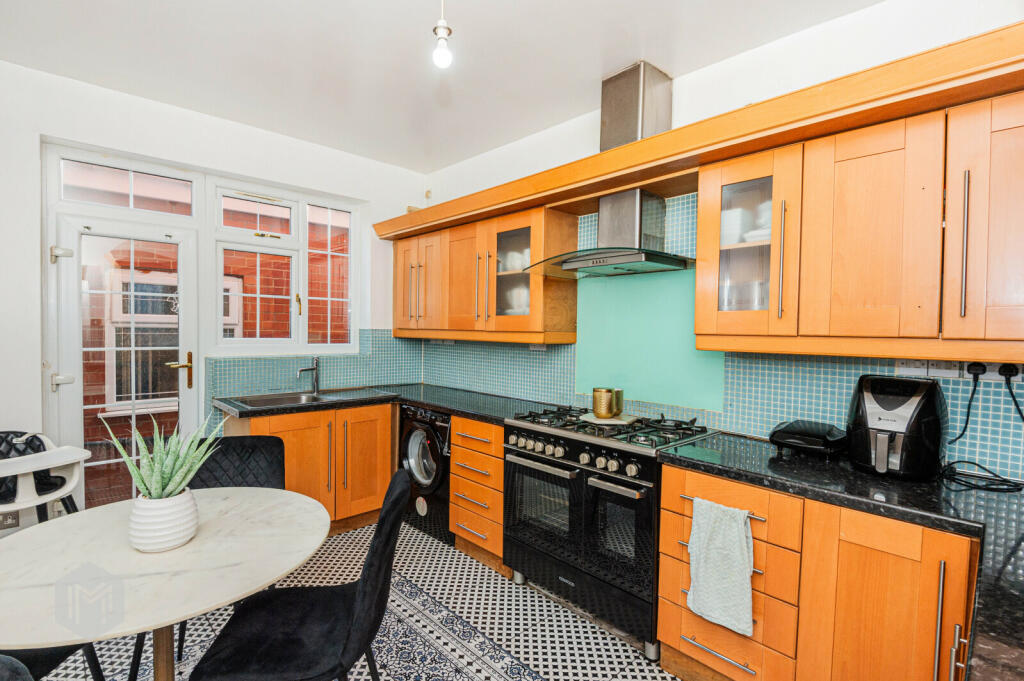 Additional property image - Green Lane, Bolton, Greater Manchester, BL3 2HX