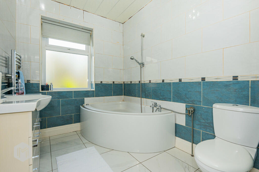 Additional property image - Green Lane, Bolton, Greater Manchester, BL3 2HX