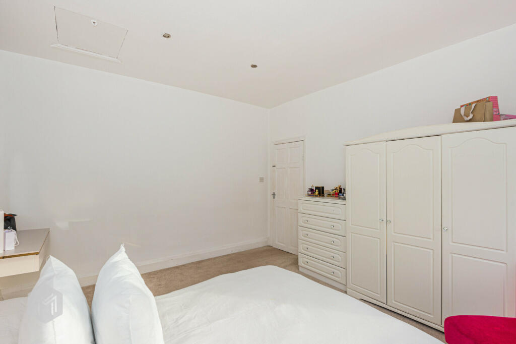 Additional property image - Green Lane, Bolton, Greater Manchester, BL3 2HX