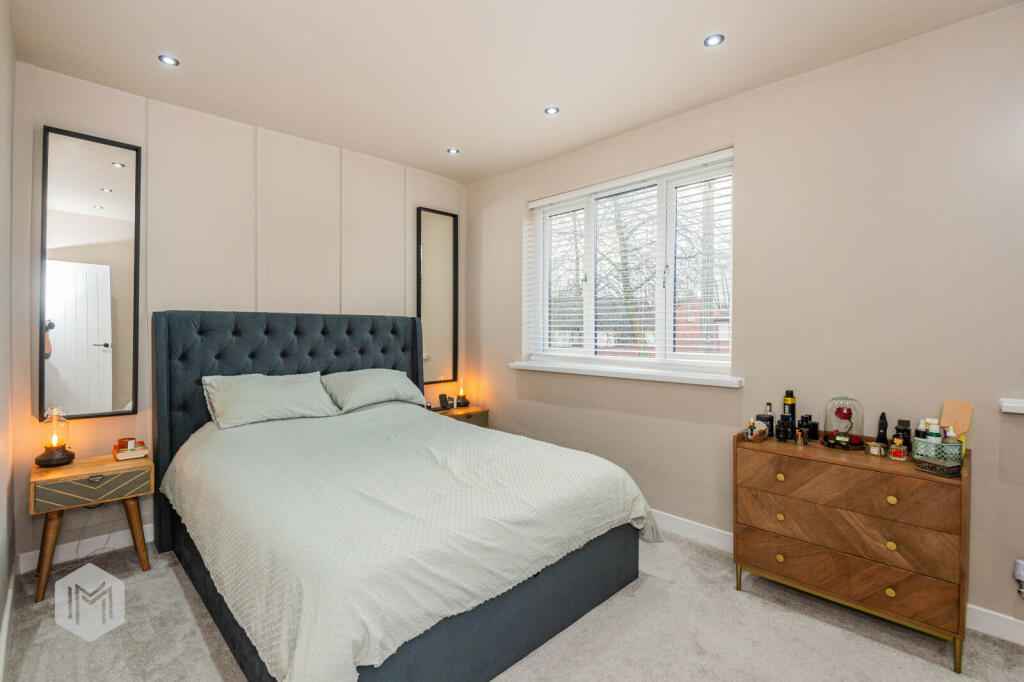 Additional property image - Oxford Grove, Bolton, Greater Manchester, BL1 3AN