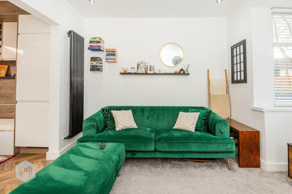 Additional property image - Oxford Grove, Bolton, Greater Manchester, BL1 3AN