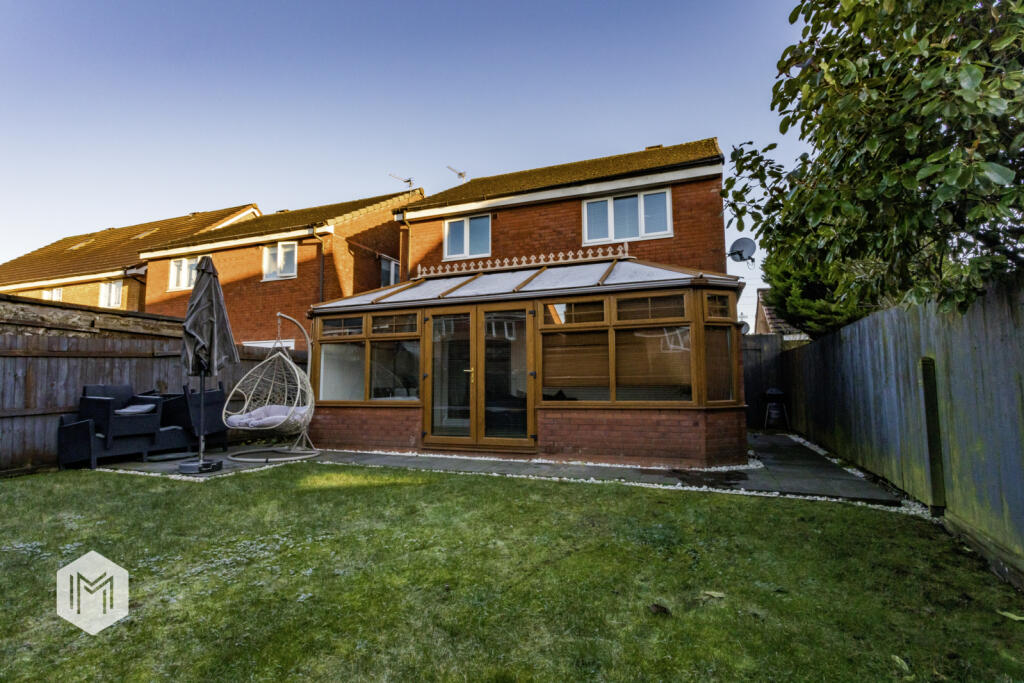 Additional property image - Sandileigh Drive, Bolton, Greater Manchester, BL1 8UF