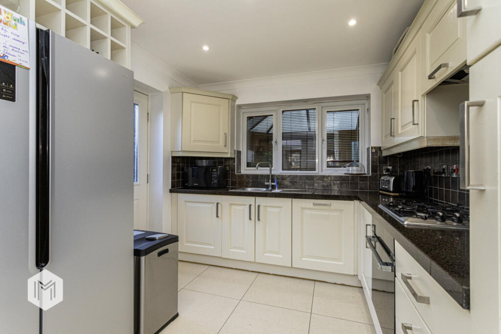 Additional property image - Sandileigh Drive, Bolton, Greater Manchester, BL1 8UF