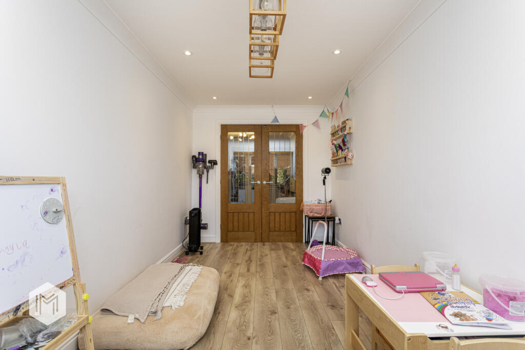 Additional property image - Sandileigh Drive, Bolton, Greater Manchester, BL1 8UF
