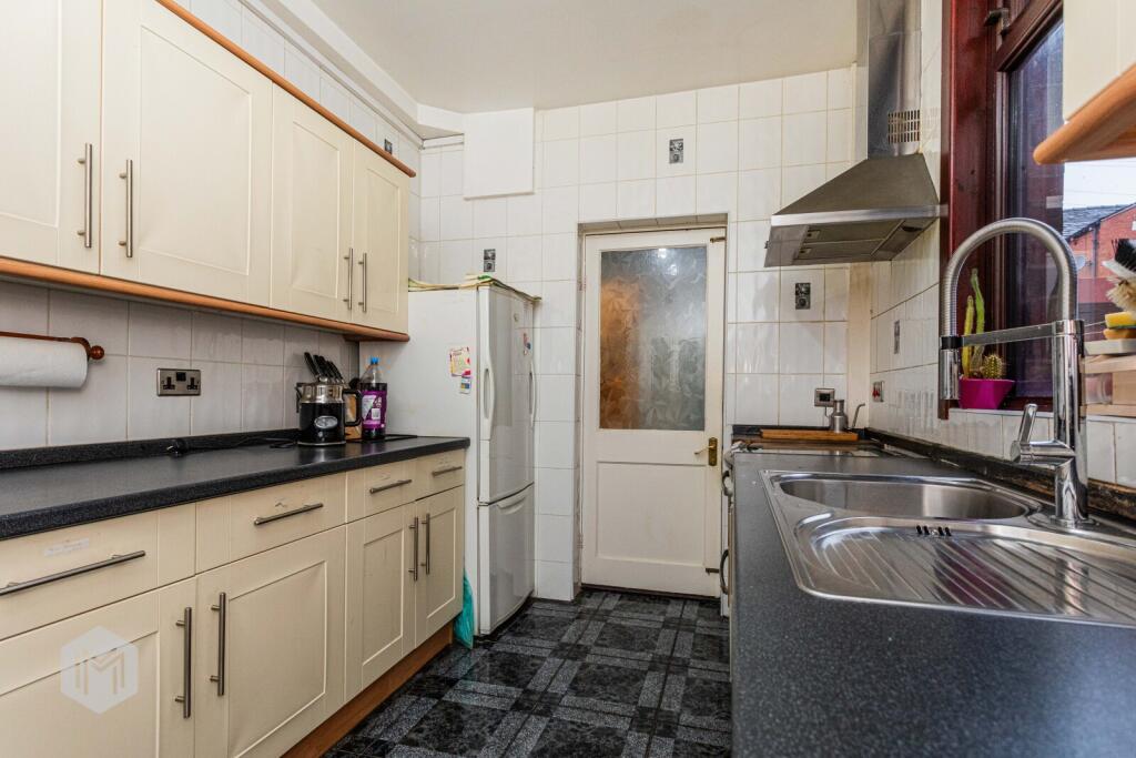 Additional property image - Calvert Road, Bolton, Greater Manchester, BL3 3BT