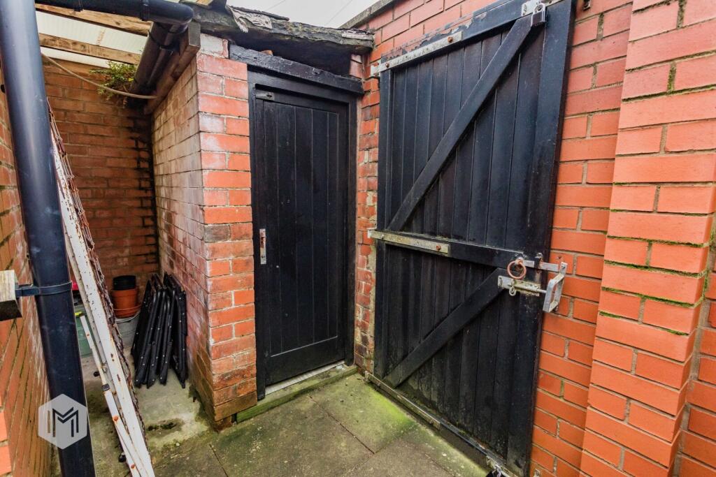 Additional property image - Calvert Road, Bolton, Greater Manchester, BL3 3BT