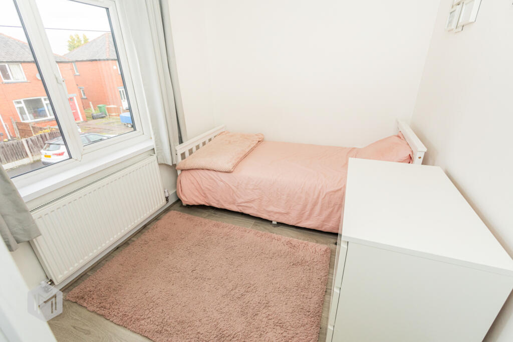 Additional property image - Crescent Road, Kearsley, Bolton, Greater Manchester, BL4 8LF