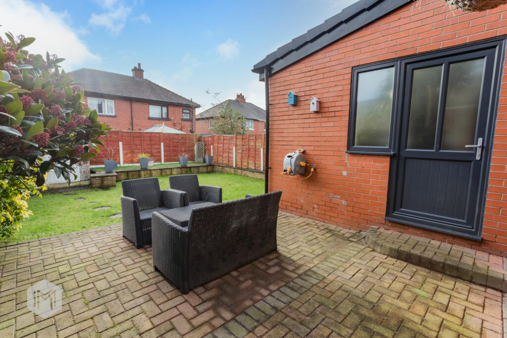 Additional property image - Crescent Road, Kearsley, Bolton, Greater Manchester, BL4 8LF